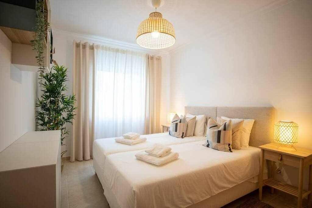 Modern 3Br Apt W/ Lg Terrace, Bbq, Ac & Parking Тавира Экстерьер фото