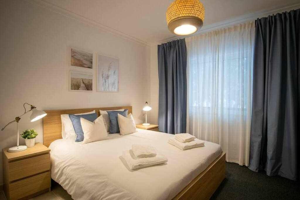 Modern 3Br Apt W/ Lg Terrace, Bbq, Ac & Parking Тавира Экстерьер фото