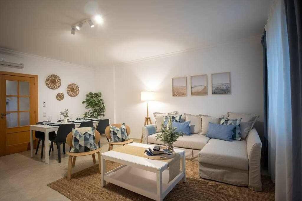 Modern 3Br Apt W/ Lg Terrace, Bbq, Ac & Parking Тавира Экстерьер фото
